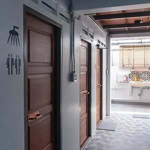 Dormitory Room Mixed